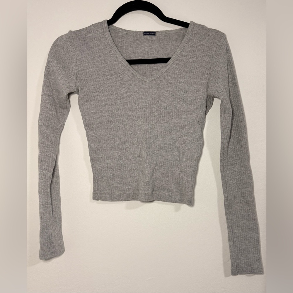 Brandy Melville Grey Milena V Neck Sweater Top Long Sleeve One Size